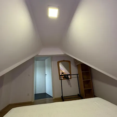 Adiferienwohnung *